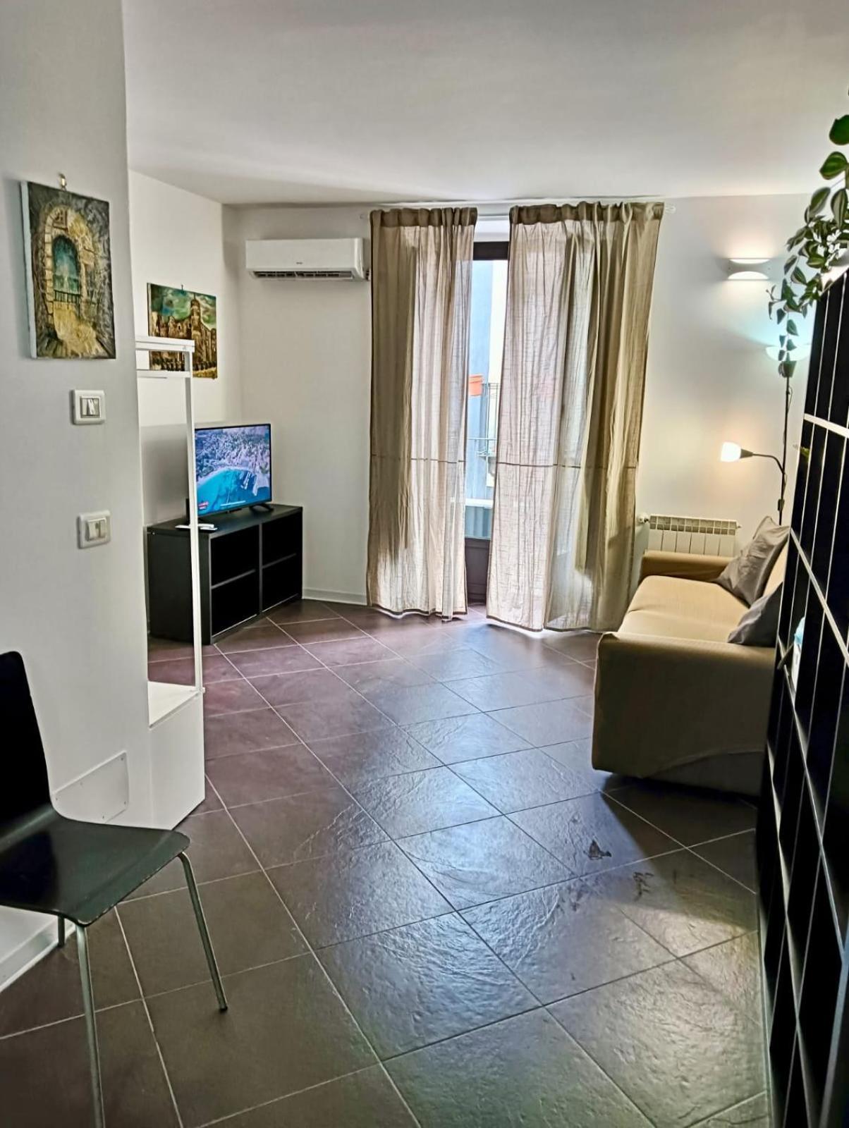 Domus Coppola Catania Apartment ภายนอก รูปภาพ